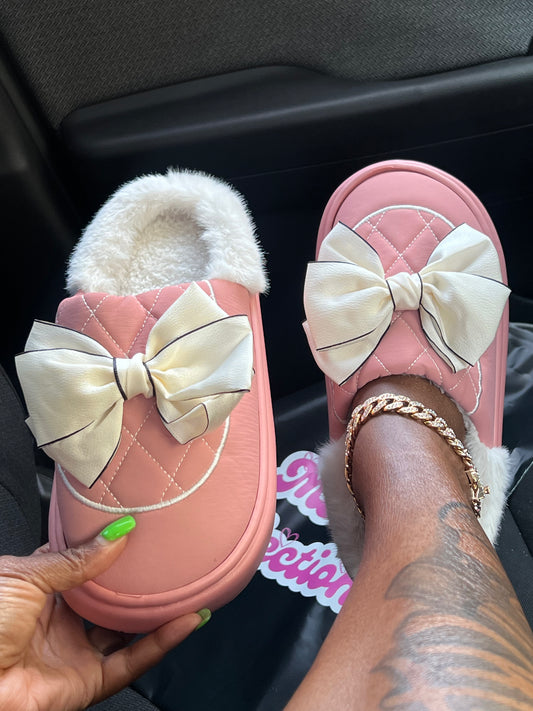 “Ashley Ribbon Slippers”